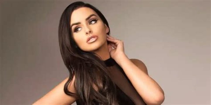 Abigail Ratchford Net Worth, Biography, Wiki, Age, Parents, Family, photos or more