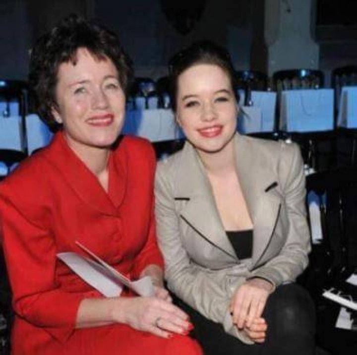 All About Debra Lomas ! Mother Of Anna Popplewell