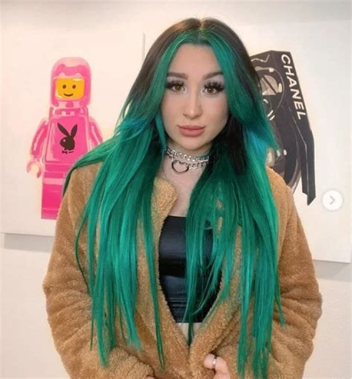 All About Mackenzie Marie | Age, Net Worth, Relationship, Career