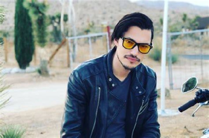 All About Zach Villa | Age, Net Worth, Relationship, Career