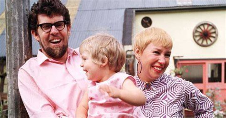 Alwen Hughes Wikipedia – Is Rolf Harris Wife Still Alive? Children And Age