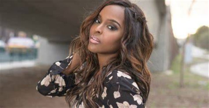 Antoinette Robertson Wiki Bio, age, height, husband, net worth, family