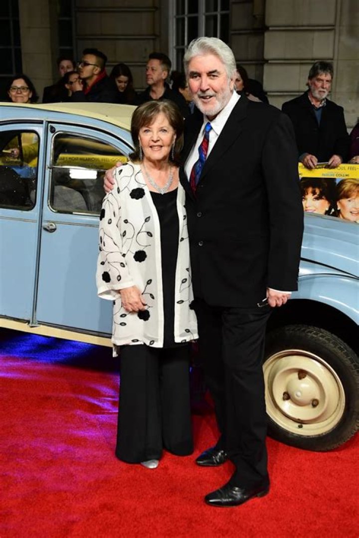 Are Pauline Collins and Joan Collins related?
