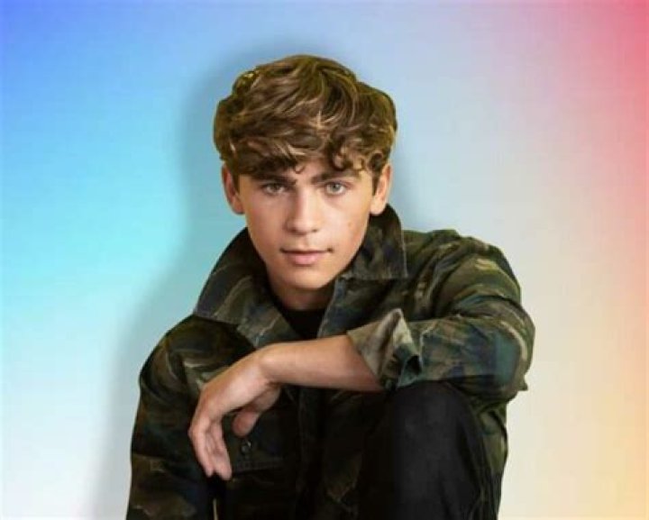 Ayden Mekus Bio, Wiki, Age, Height, Dating, Actor and Net Worth