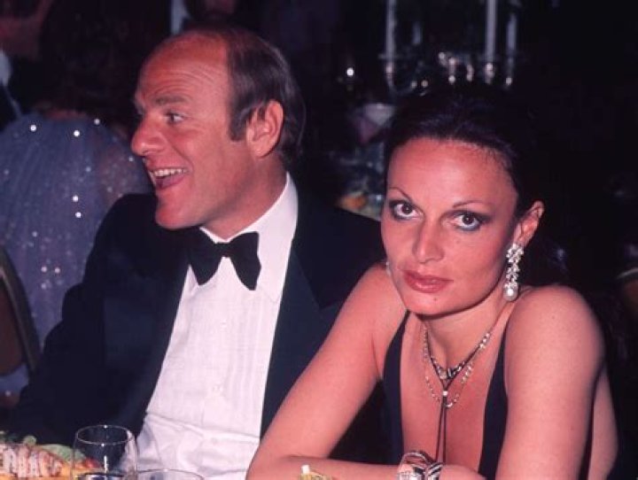 Barry Diller Expedia Group, Bio, Age, Wife, IAC, Net worth, Foundation, Diane Von Fürstenberg, Children, Yacht, Park, Private Jet, QVS, And FAQs.
