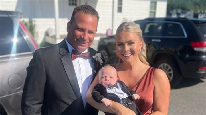 Botched: Nicole Eggert Husband Justin Herwick; Age Gap Net Worth & Kids