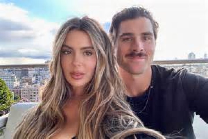 Brielle Biermann Net Worth Growth? Brielle Biermann Age 22 Height 5’4″
