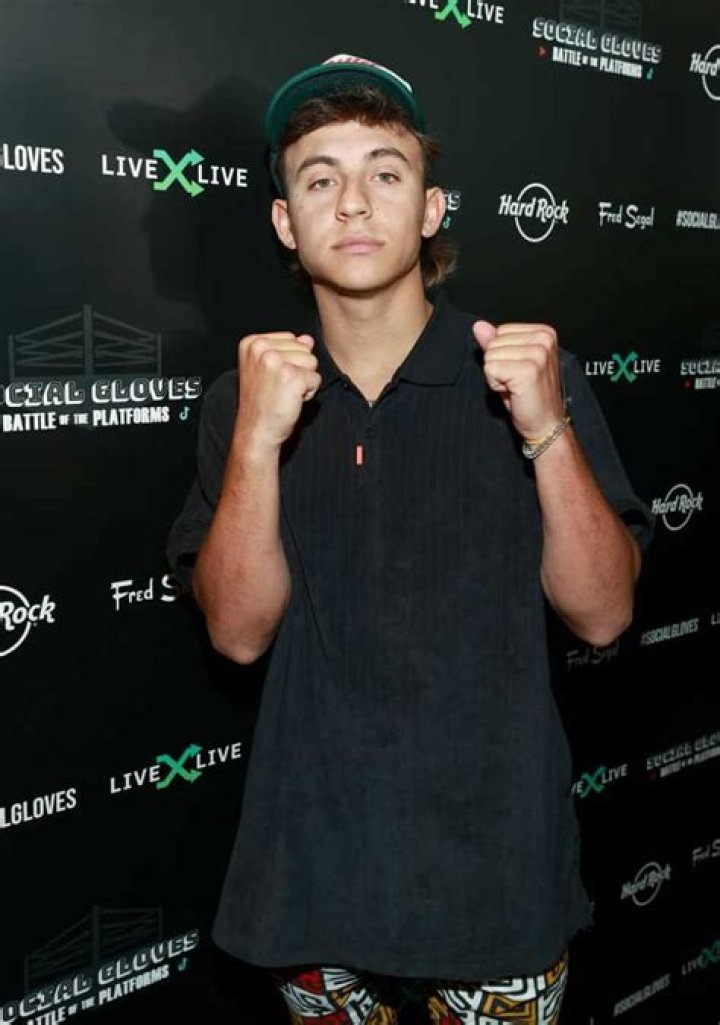 Cale Saurage Age, Wikipedia, Biography, Height, Weight, Net Worth and more