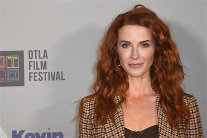 Carmen Santamaria Sky Rojo: Meet The Actress On Instagram