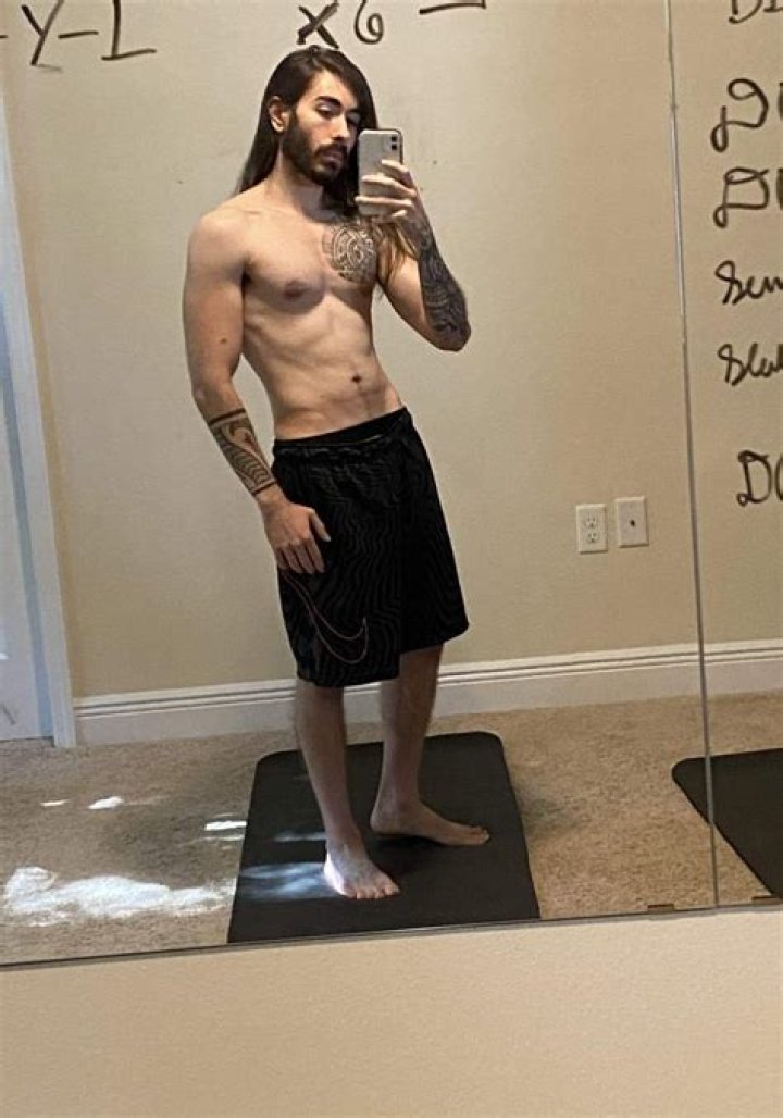 Charlie White – Cr1tikal Height, Wiki, Biography, Weight, Net Worth, Age, Who, Instagram