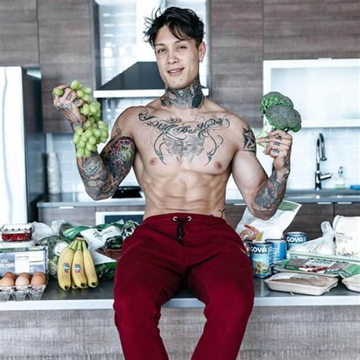 Chris Heria Bio, Wiki, Age, Wife, Tattoos, Diet, Nutrition, Vest and Merch