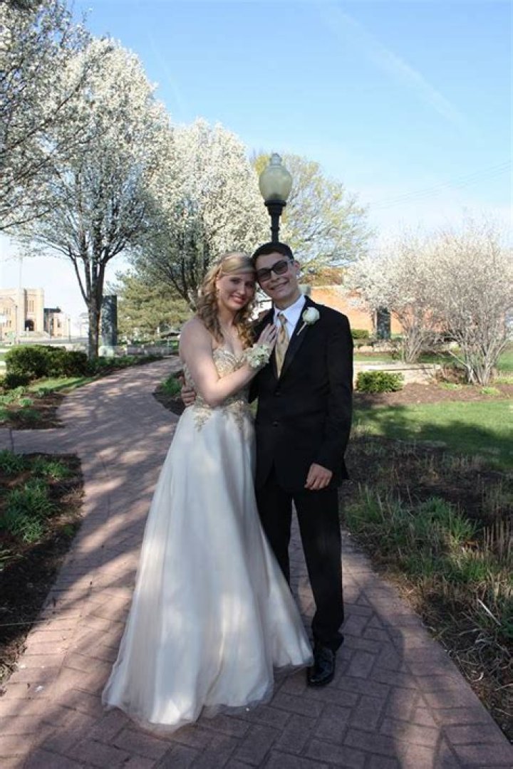 Cody Zeller Girlfriend Leanna Crawford Is A Gospel Singer