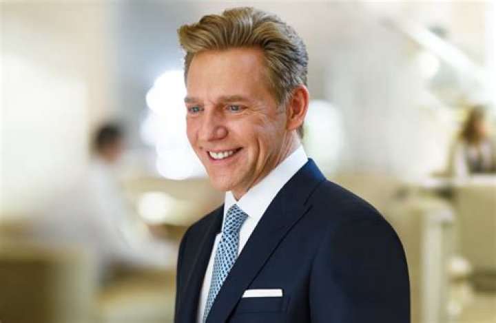 David Miscavige’s Net Worth, Biography, Career, Awards, Fact and Life Story