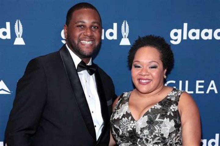 Defao Bio, Age, Family, Wife, Singer, Songs, Big Stars and Net Worth