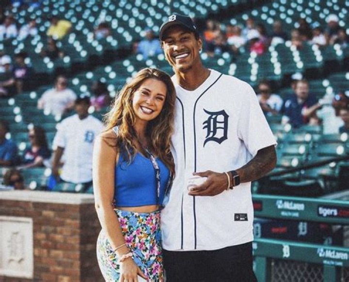 Detroit Lions: Josh Reynolds Wife – Is He Married? Parents & Salary