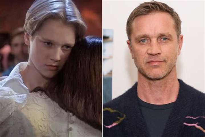 Devon Sawa Bio; Movies and TV Shows, Height, Weight, Family, Young, Instagram