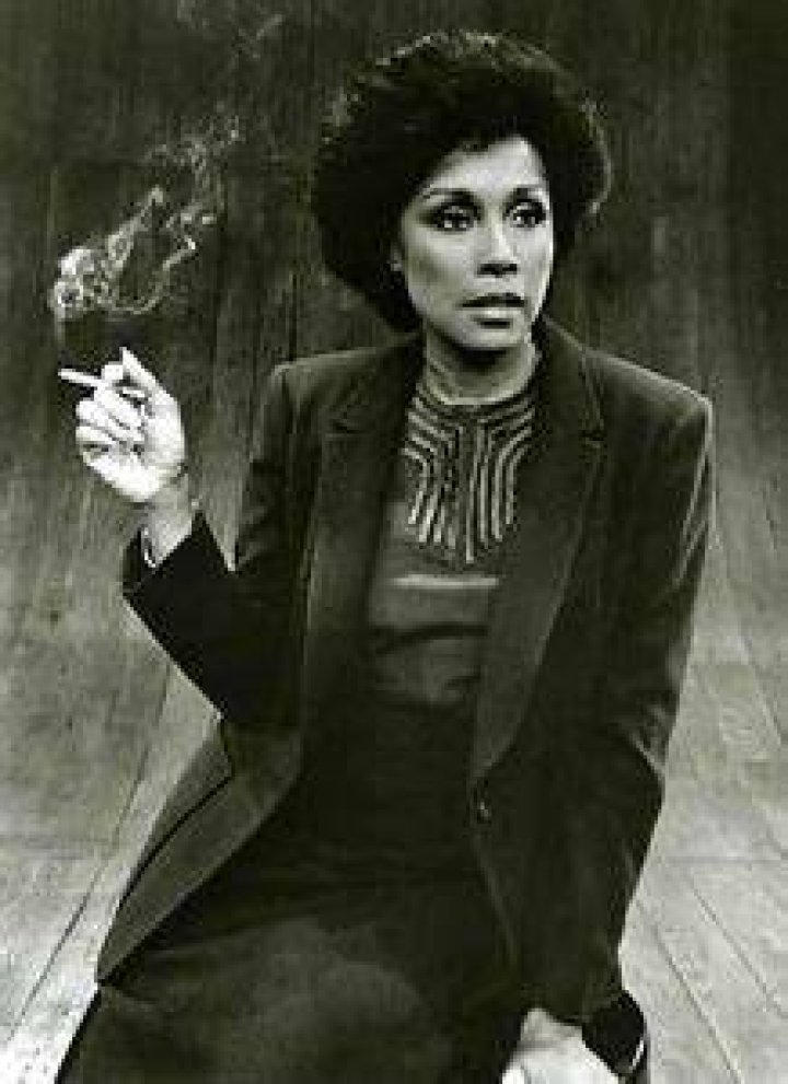 Diahann Carroll: dating, net worth, tattoos, smoking & body measurements