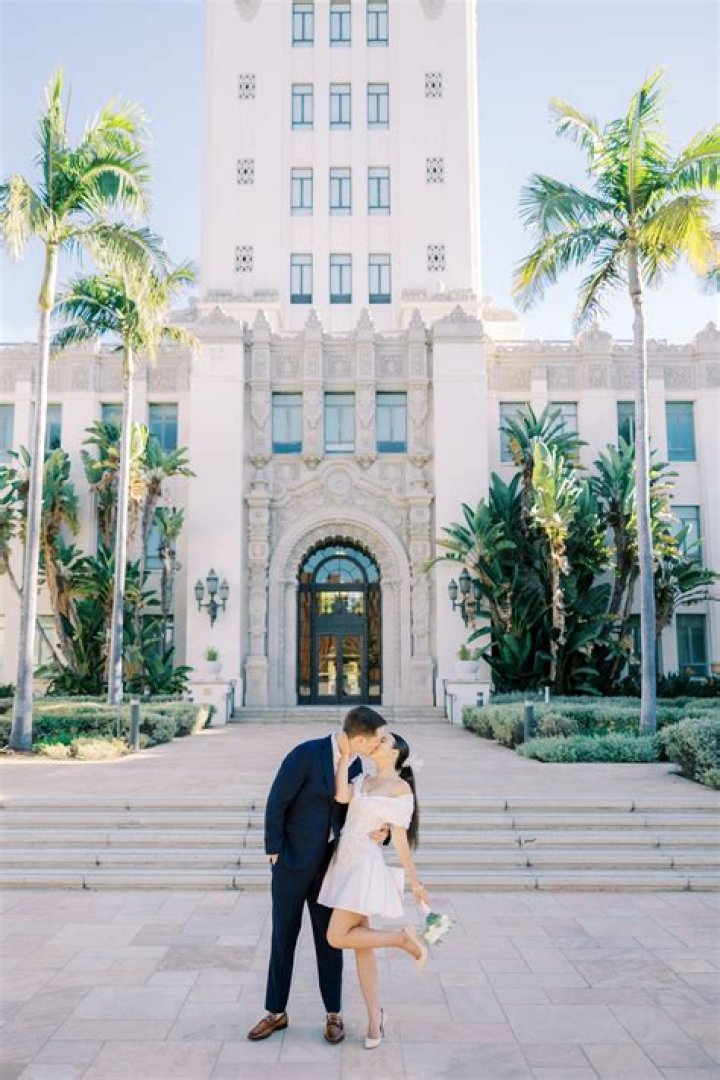 Dolores Drake: Meet Beverly Hills Wedding Actress On Instagram