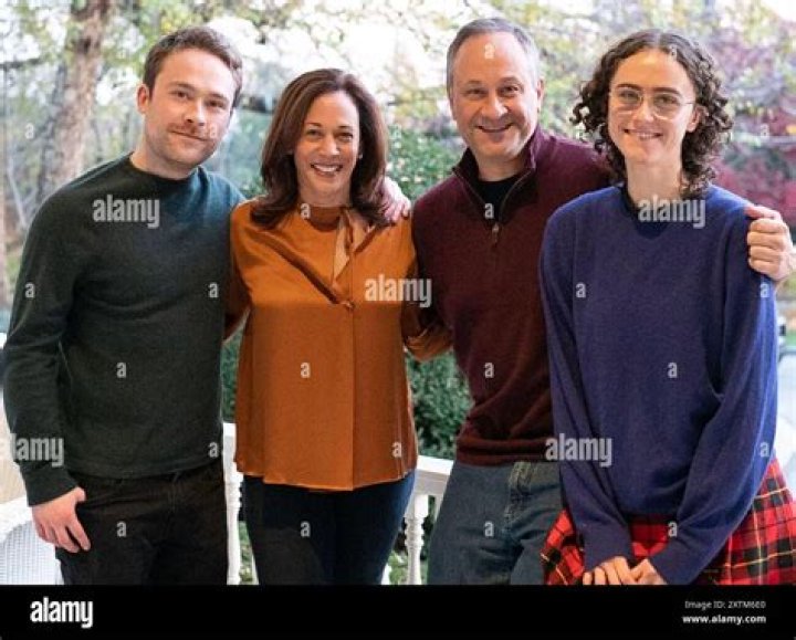 Doug Emhoff (Kamala Harris Husband) Wiki, Bio, Age, Height, Weight, Wife, Net Worth, Family, Facts