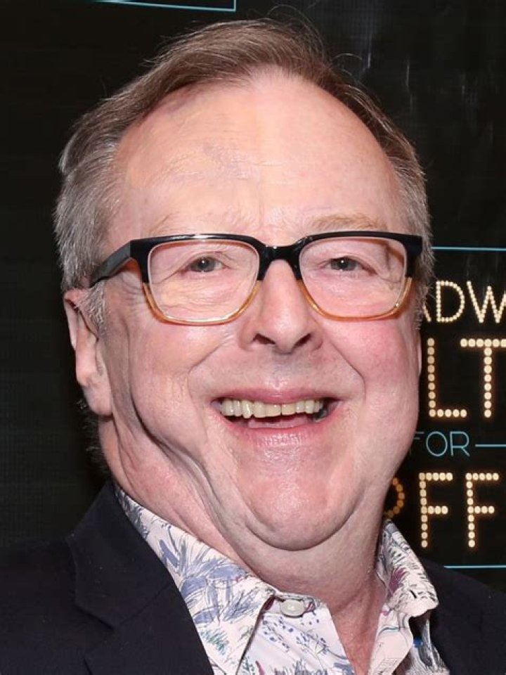 Edward Hibbert Bio, Age, Height, Wife, Education, Movies, Career and Worth