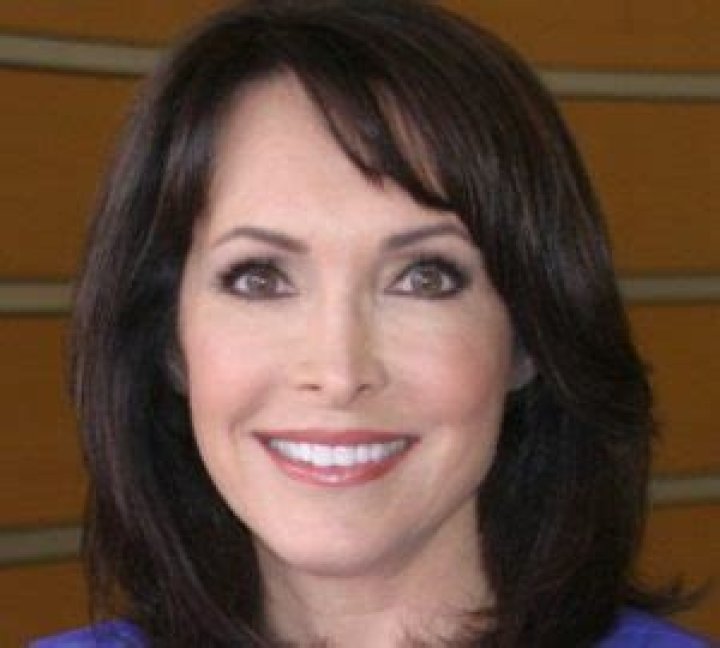 Ellen Leyva Wiki, Age, Bio, Husband, Parents, Salary, Net Worth, Measurements, Height, Instagram, Photos