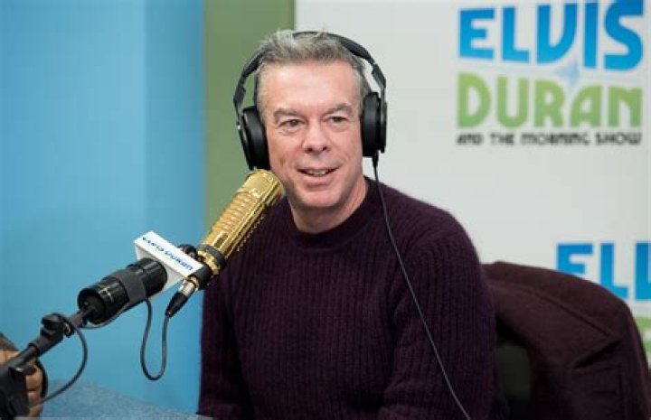 Elvis Duran’s Net Worth, Biography, Career, Awards, Fact and Life Story