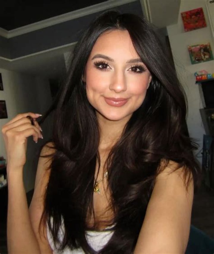 Erendira Ibarra Bio, Wiki, Age, Family, Husband, Movies, Tv Shows and Net Worth
