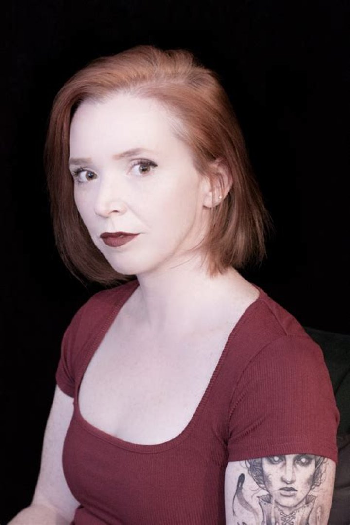 Erica Herman: Boyfriend, net worth, tattoos, smoking & body measurements