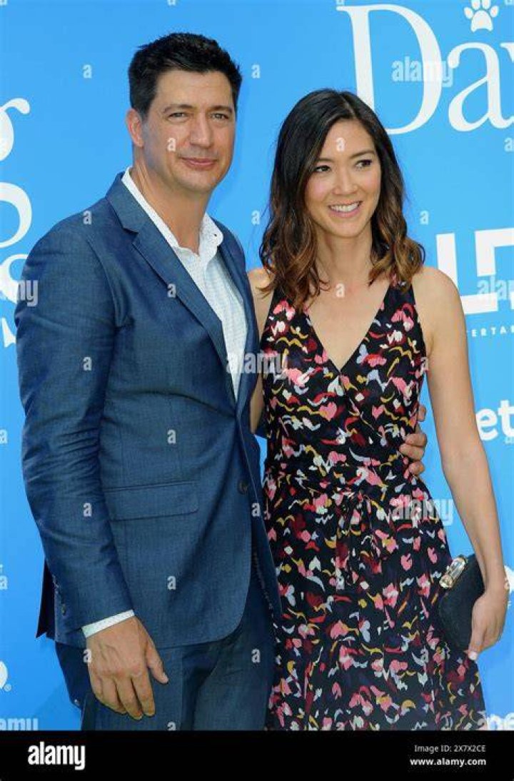 Erica Oyama Age: 10 Facts On Ken Marino Wife