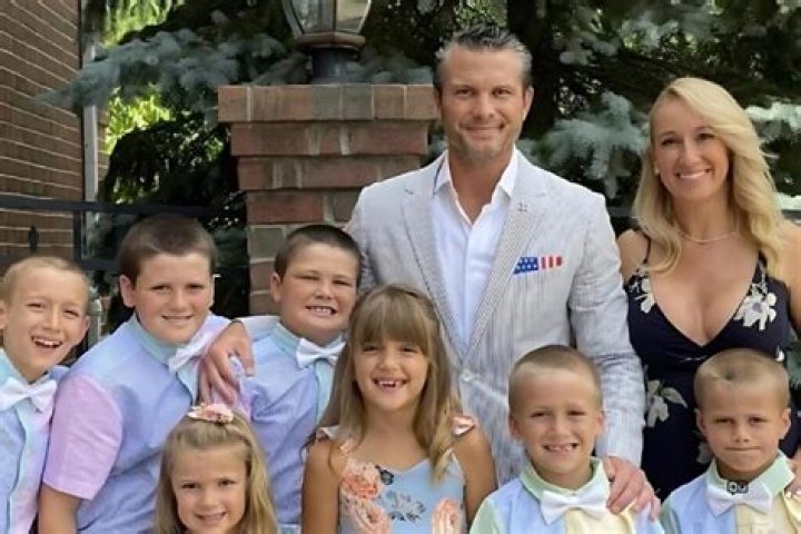 Fank Warren (Promoter) Bio, Wiki, Age, Wife, Children, Son, Net Worth and Height