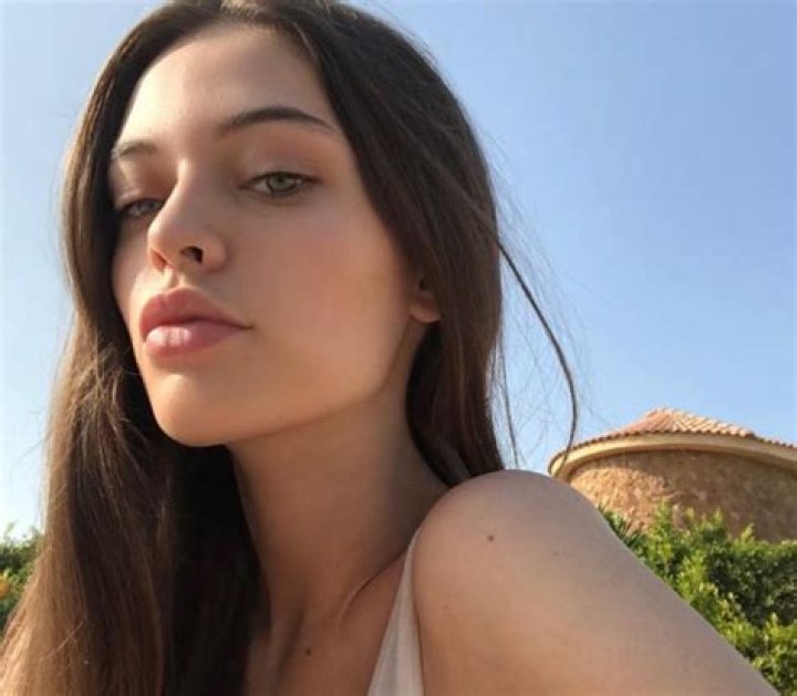 Félicité Tomlinson Wiki, Biography, Net Worth, Boyfriend, Death, Funeral, Age