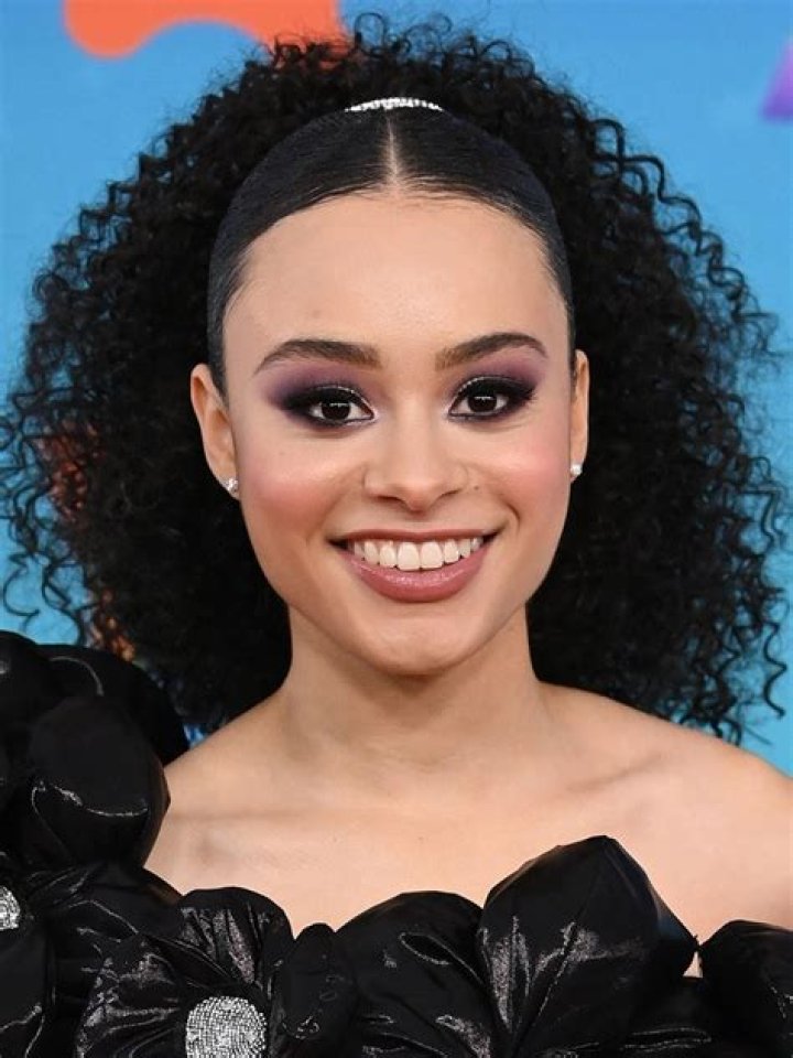 Gabrielle Nevaeh Green Bio, Wiki, Age, Height, Parents, Boyfriend Movies and Tv Shows and Net Worth