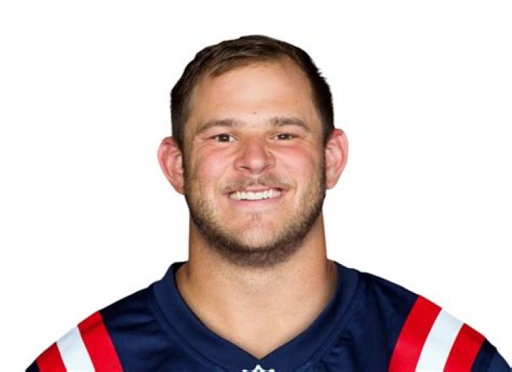 Garrett Bradbury Contract, Draft, College, Combine, Salary, Madden Rating, Height, Weight, Wiki
