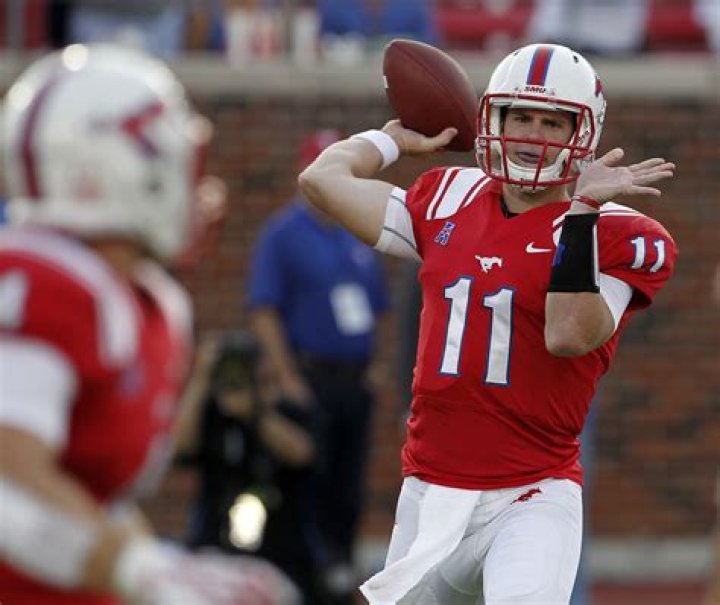 Garrett Gilbert Contract, Salary, Net Worth, Dates Joined, College, High School Ranking, Current Team