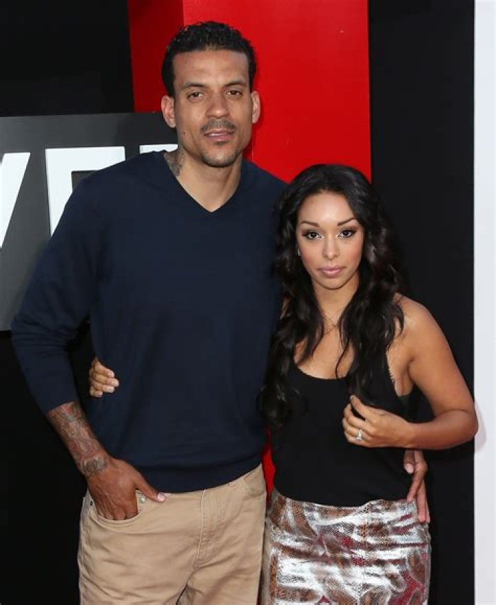 Gloria Govan: Boyfriend, net worth, tattoos, smoking & body measurements