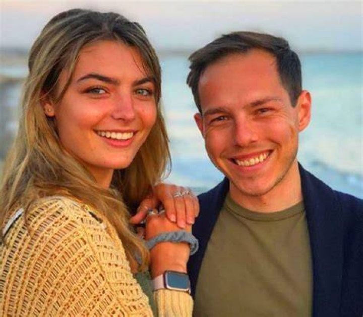 Graham Stephan (Youtuber) Wiki, Bio, Age, Height, Weight, Net Worth, Girlfriend, Family, Facts