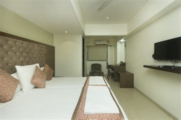 Hotel Le Grande, Mumbai, India