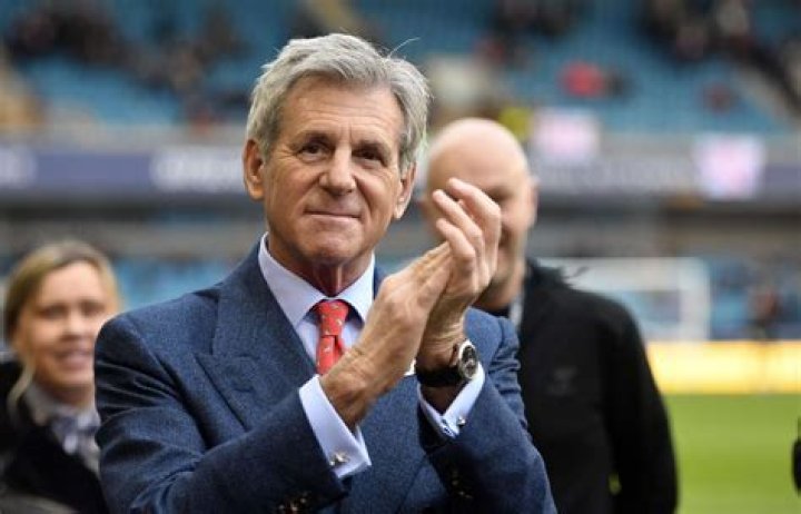 How did John Berylson make his money? What does John Berylson own?