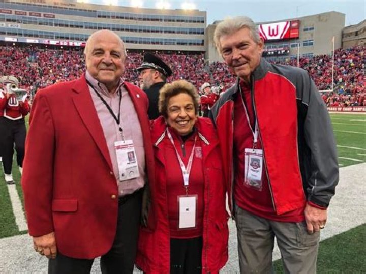 How old is Donna Shalala? Biography , Age, Husband, Net Worth, Education, Family, Political Party