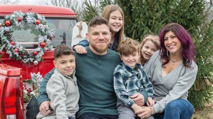 How Rich Is The MMA FIghter Jim Miller? Net Worth Wife & Children Explored