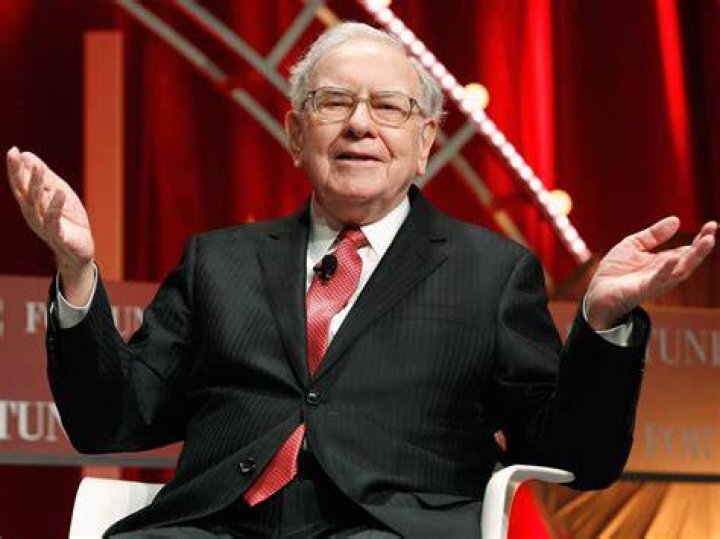 How rich is Warren Buffett’s wife – Astrid Menks? – Biography