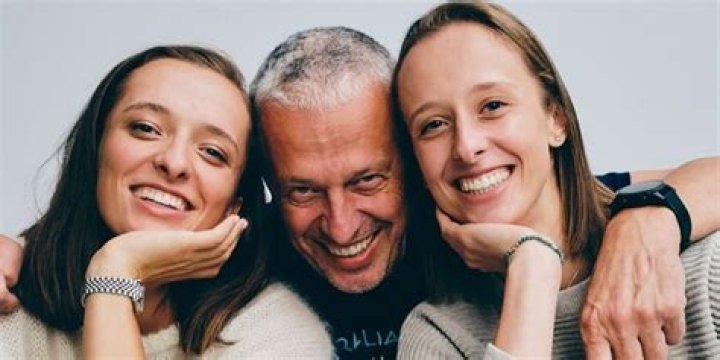Iga Swiatek Height, Age, Father, and Boyfriend: Who Is She Dating?