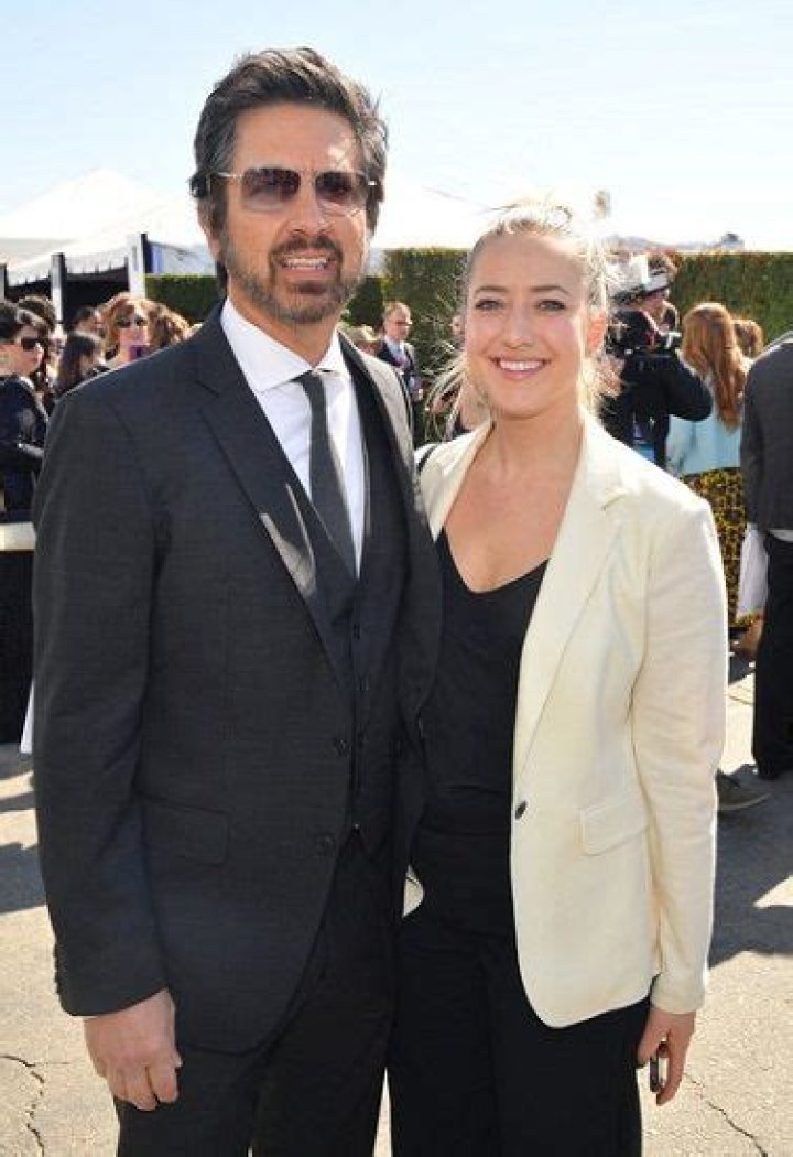 Is Alexandra Romano Married? Wiki, Age, Boyfriend Facts on Comedian Ray Romano Daughter