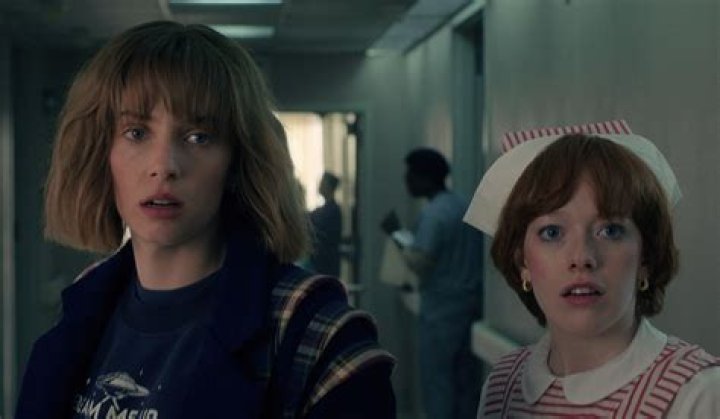 Is Amybeth Mcnulty Pregnant? Stranger Things New Cast And Her Relationship Timeline