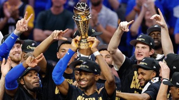 Is CeeLo Green Dwarf? Controversial Rapper Singing National Anthem In The NBA Finals