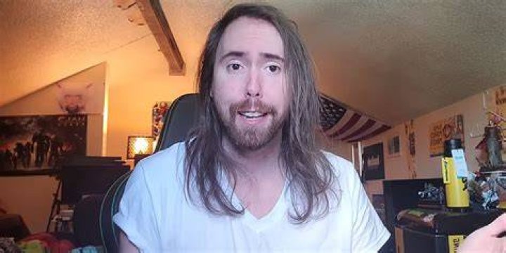 Is Cuptoast A Boy Or Girl? Gender And Real Name Of The Twitch Streamer Explored