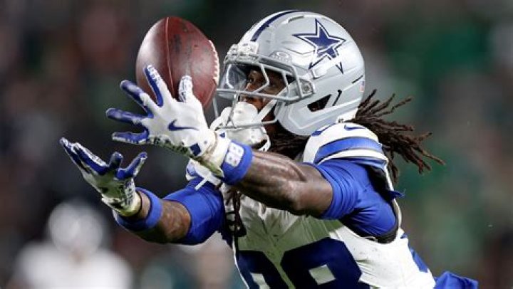 Is Dallas Cowboys WR Ceedee Lamb Hair Real? Long Hairstyle – How Did He Grow His Hair