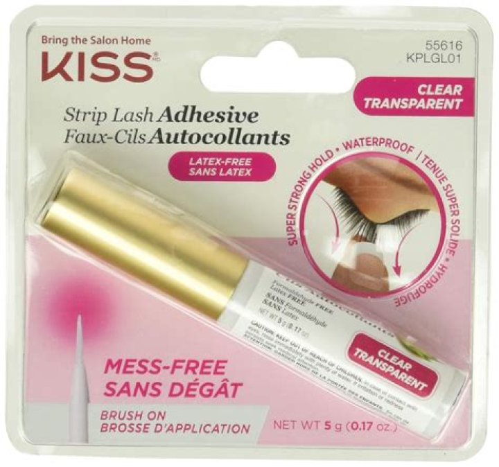 Is hair bonding glue safe for eyelashes
