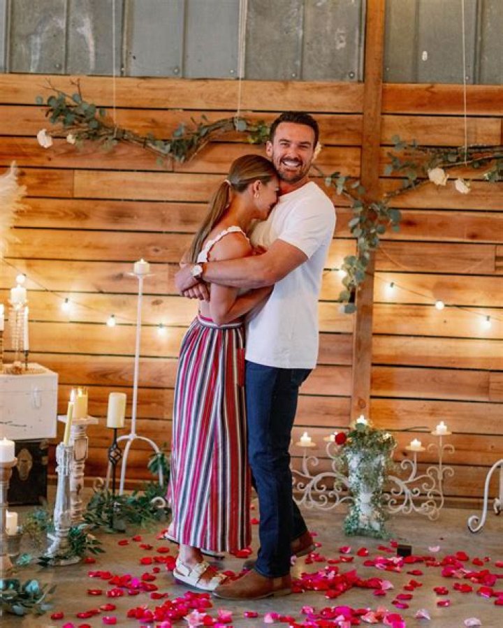 Is Hannah Brown Pregnant? Her Husband And Married Life Explored