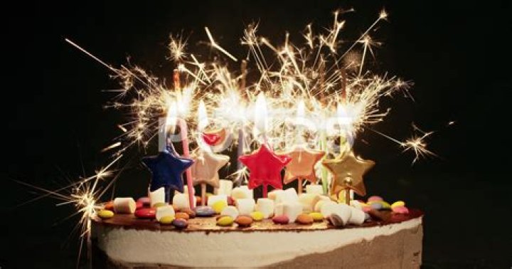 Is it safe to put sparklers on a cake